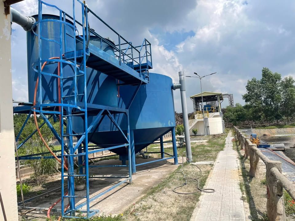 Tháp xử lý và thiết bị phụ trợ hệ thống 2.000 m³/ngày