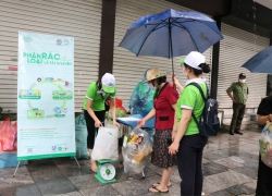 Hà Nội triển khai phân loại rác tại nguồn ở phường Lý Thái Tổ