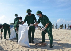 Hàng ngàn thanh niên Bà Rịa - Vũng Tàu chung tay Hãy làm sạch biển